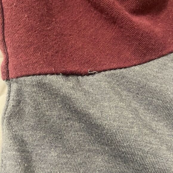 Harry Potter Gryffindor shirt  - Picture 5 of 5